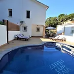 Isabel Casa de Férias