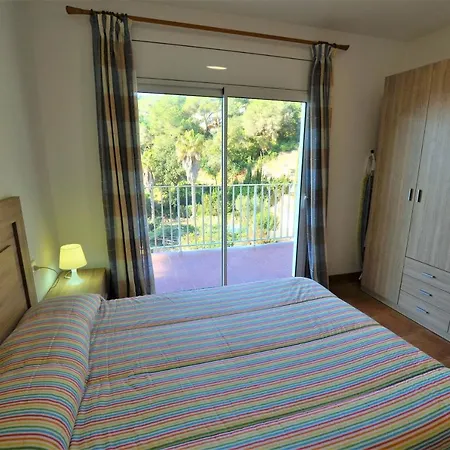 Isabel Tatil Evi Lloret de Mar